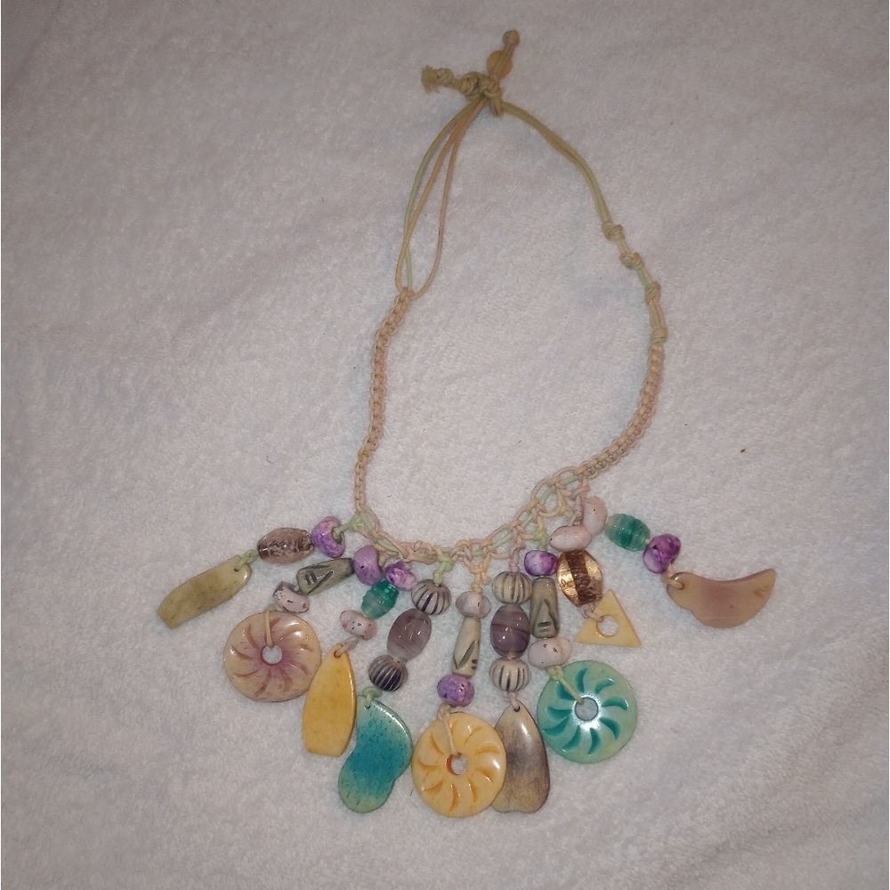 🆕📿 Vintage Macrame Quartz Stone Necklace - Boho, Unique